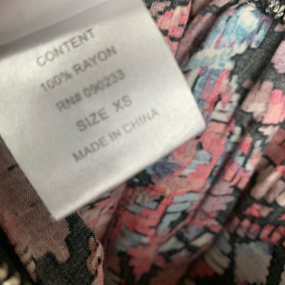 Kirra patterned color mini skirt. XS - Picture 4 of 5